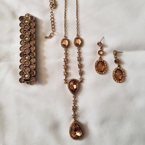 Beautiful Necklace Bracelet Earring Set